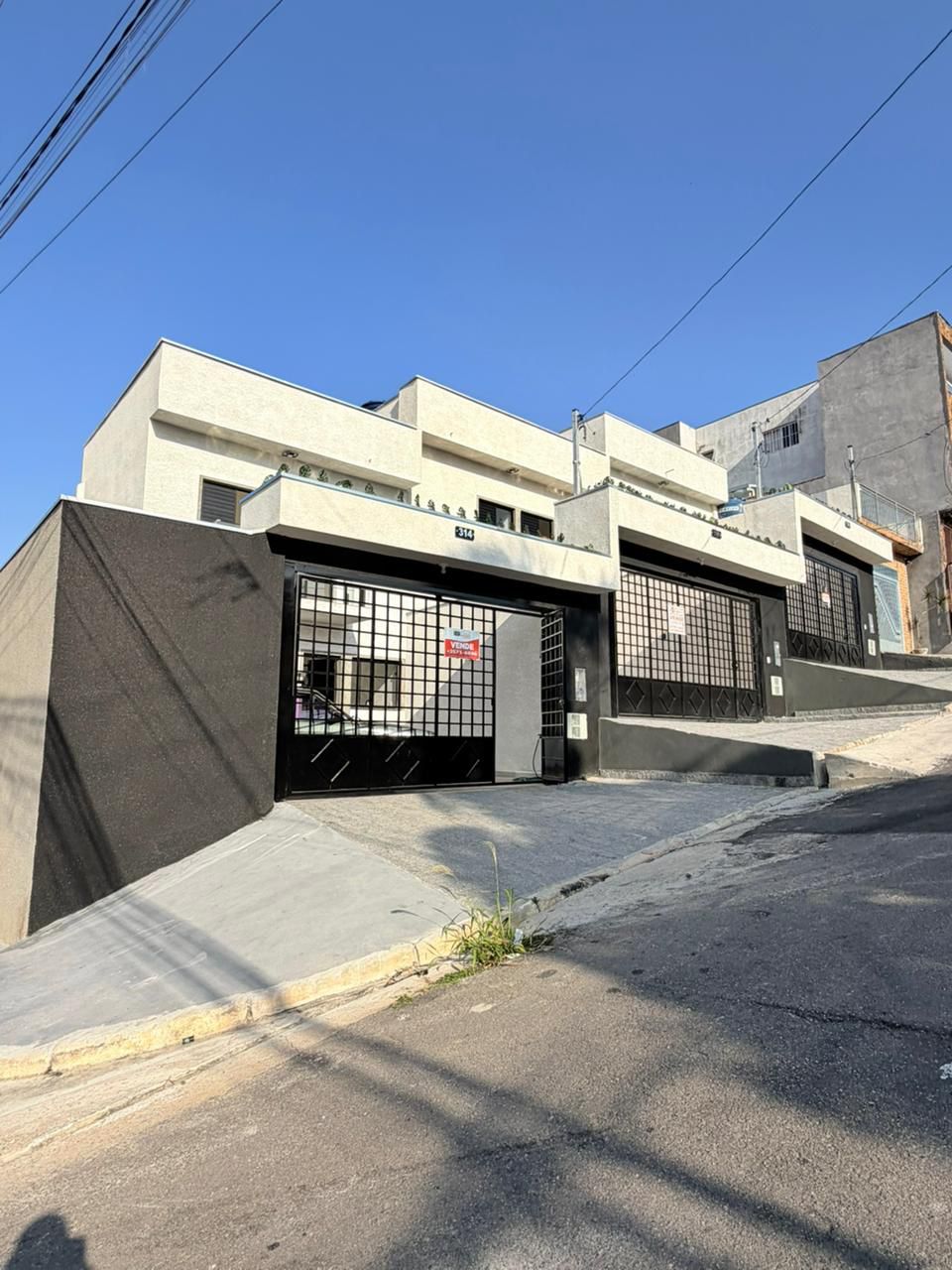 Sobrado com 2 Dorms à Venda